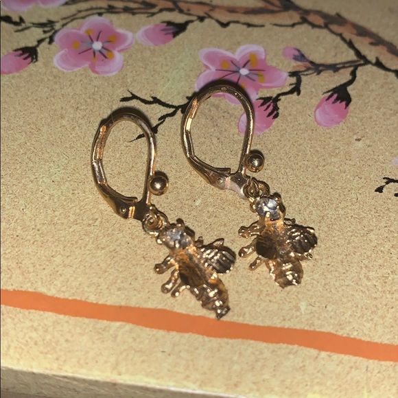 Queen Bee Earrings - Picture 1 of 6